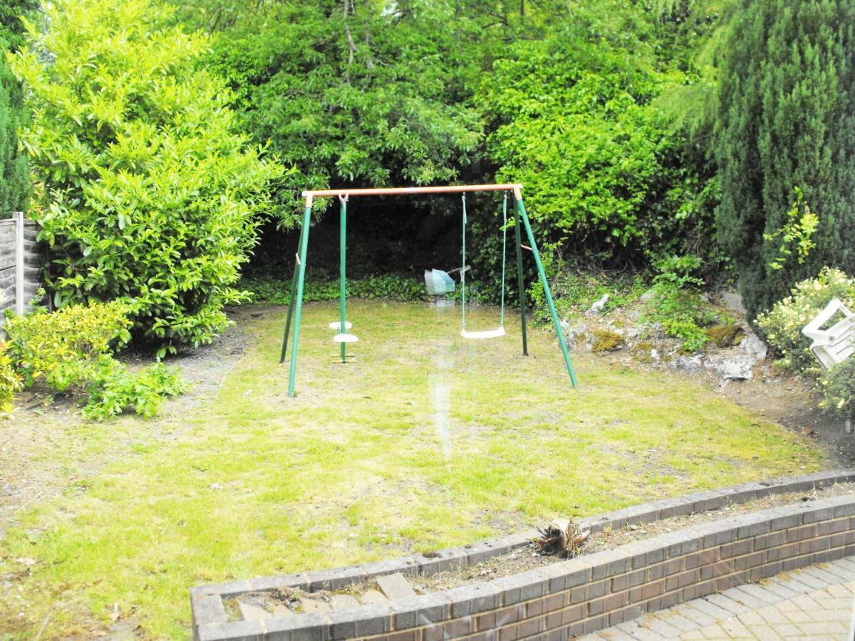 3-Bedroom Comfy Home In Solihull Exterior photo